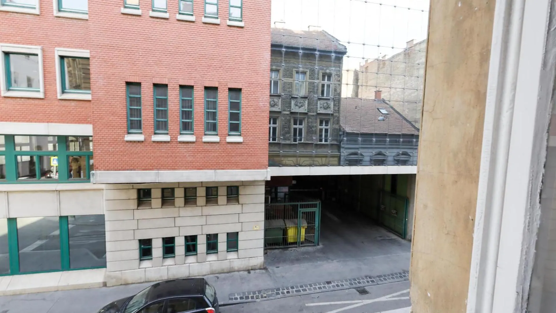Pest-Port Apartment 4 Rooms For 16 Person Будапешт